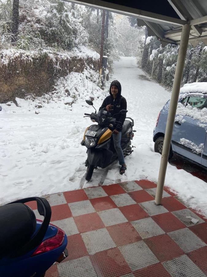 Ellays Dream Resort Kasauli Exteriör bild